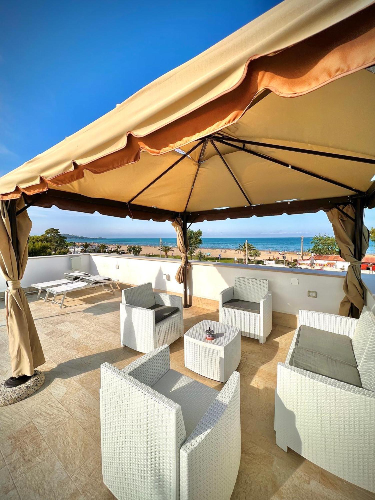Villa Latino Vieste Buitenkant foto