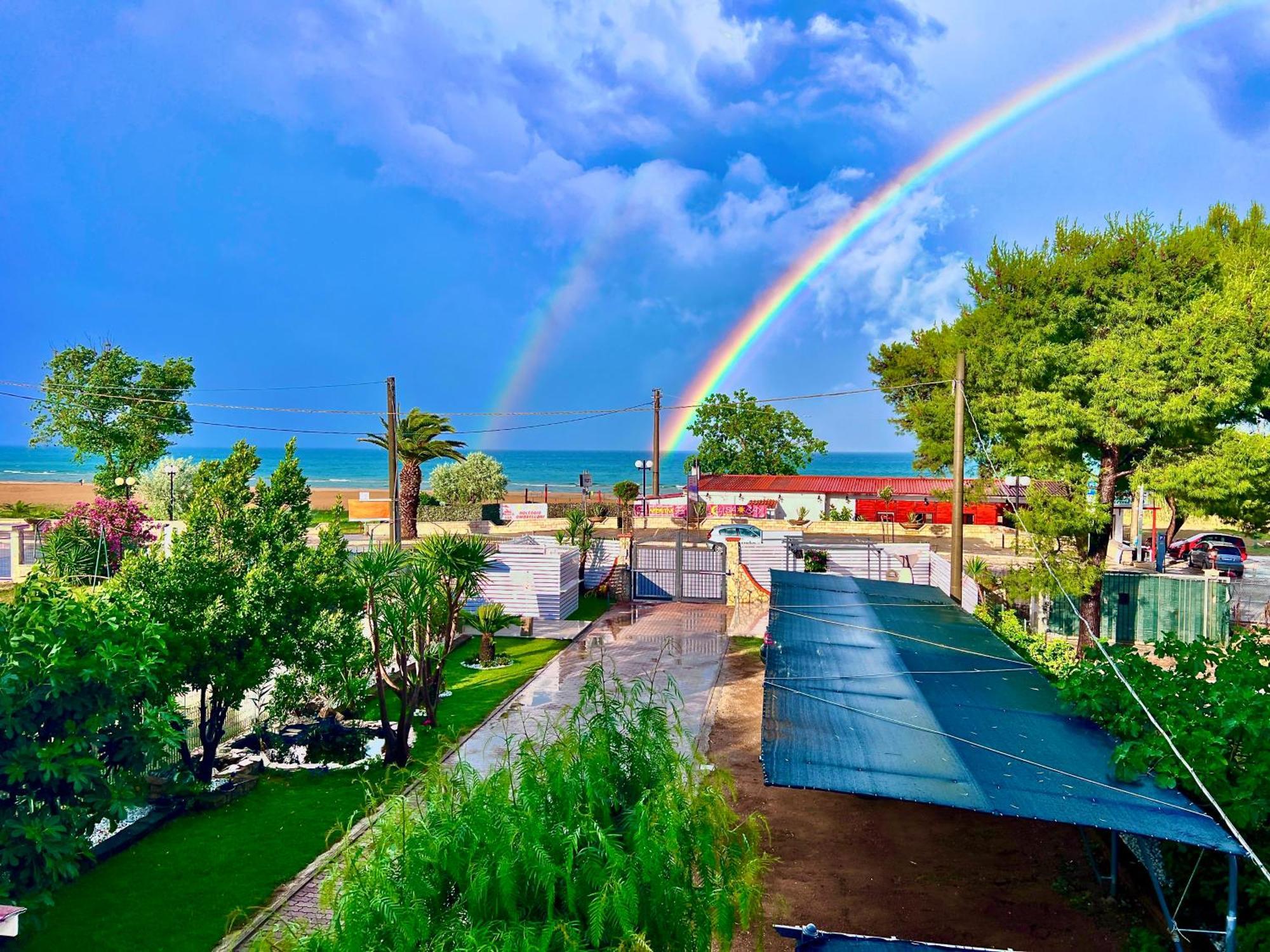 Villa Latino Vieste Buitenkant foto